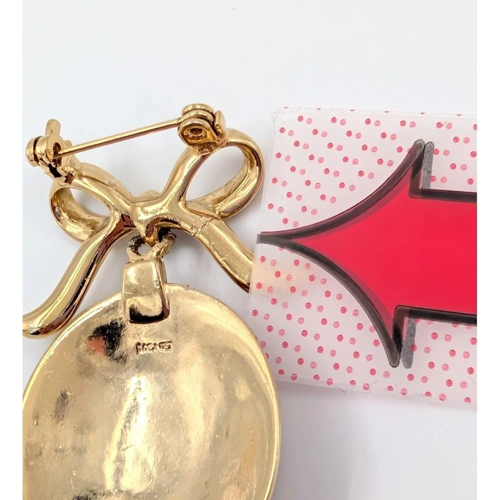 Monet Vintage Brooch Gold Tone Lot of 4 Holiday Christmas‎ Enamel Signed